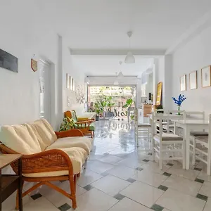 Hostal Hasta La Vista Sarandë