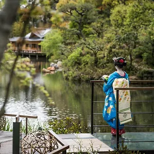 Four Seasons 5*, Kyoto Japon