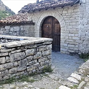 Dhimitri's , Berat Albanie