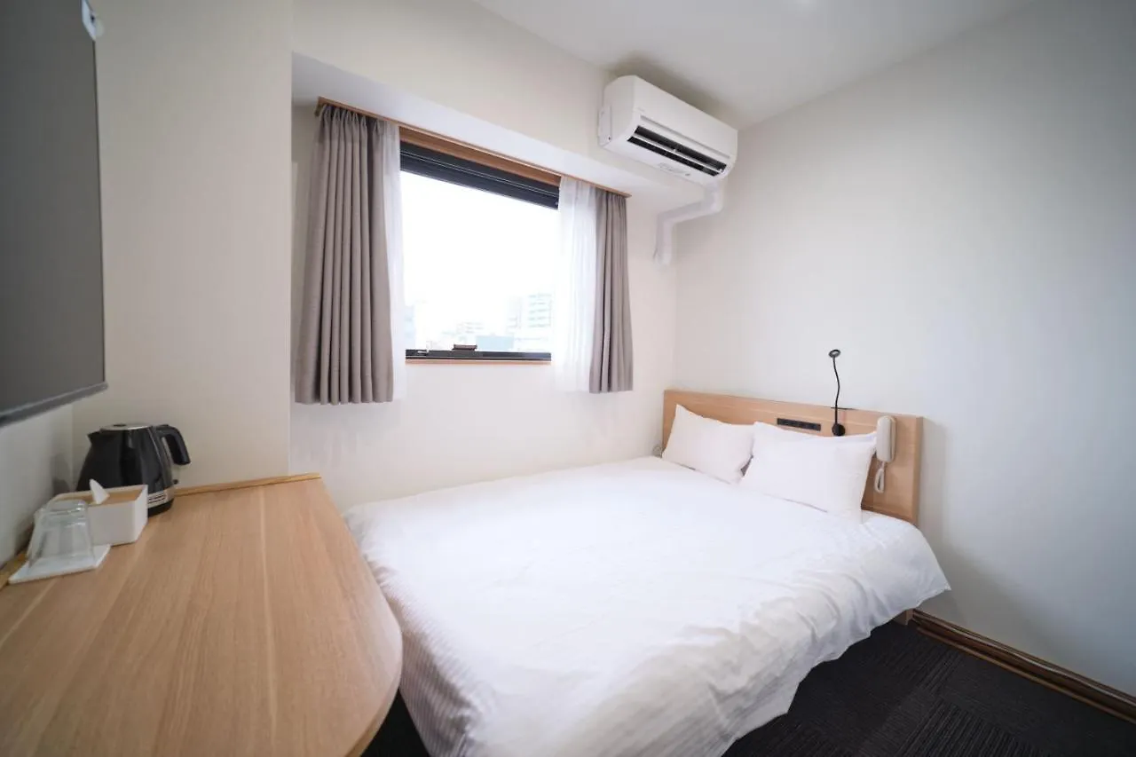 **  Ano Hotel Asakusa Tokio Japón
